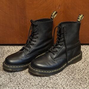 Dr Martens AirWair Combat Black Boots Leather Womens Size 9